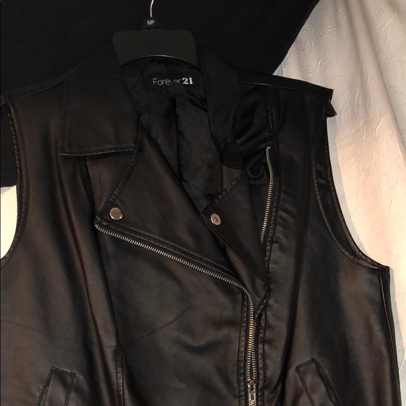 Leather Vest - Picture 2 of 4